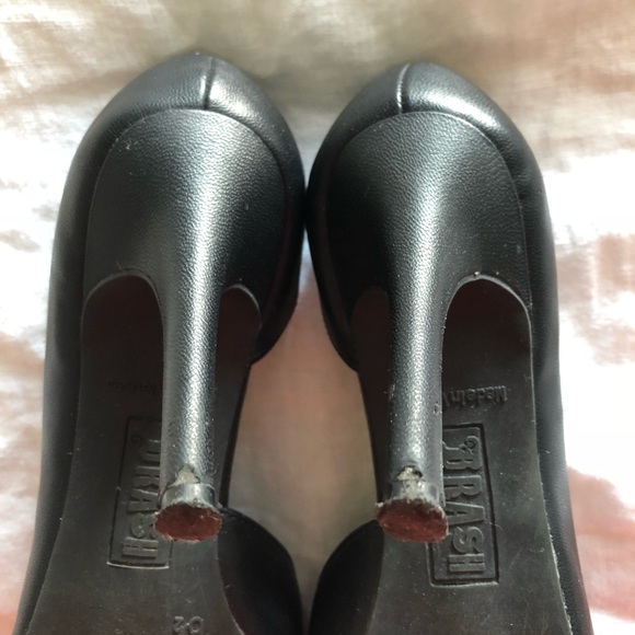 Heels - Picture 4 of 6